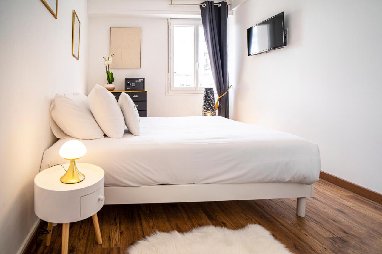 Au Palais Des Pyrenees! Hyper Centre -Clim-Balcon-Parking Gratuit Apartman Pau Kültér fotó